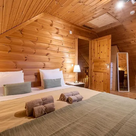 Chale De Montanha Com Sons De Rio * Cortes do Meio