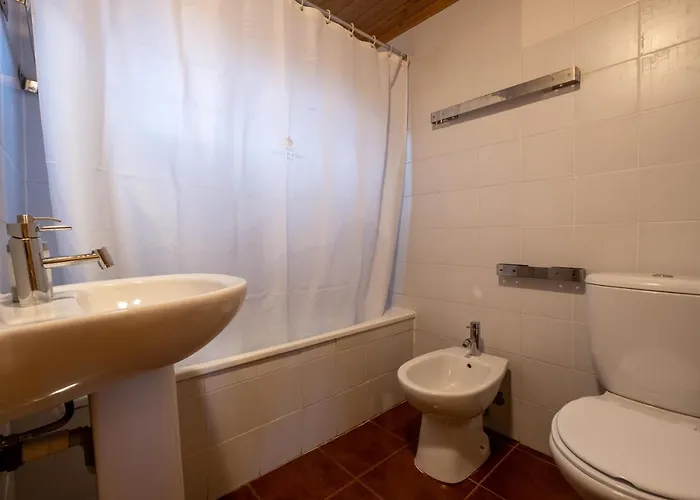 Chale De Montanha Com Sons De Rio * Cortes do Meio