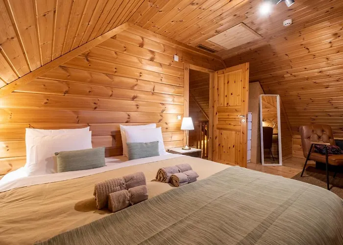 Chale De Montanha Com Sons De Rio * Cortes do Meio