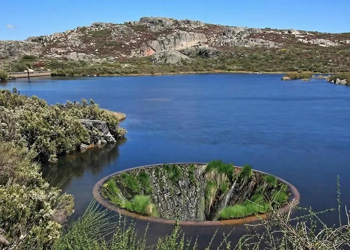 Chale De Montanha Com Sons De Rio * Cortes do Meio